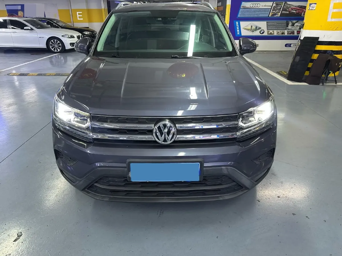2019 MINI MINI 1.5T 102HP L3 7DCT,autocango,china used car exporter,china ev exporter,chinese used car exporter,chinese used ev exporter