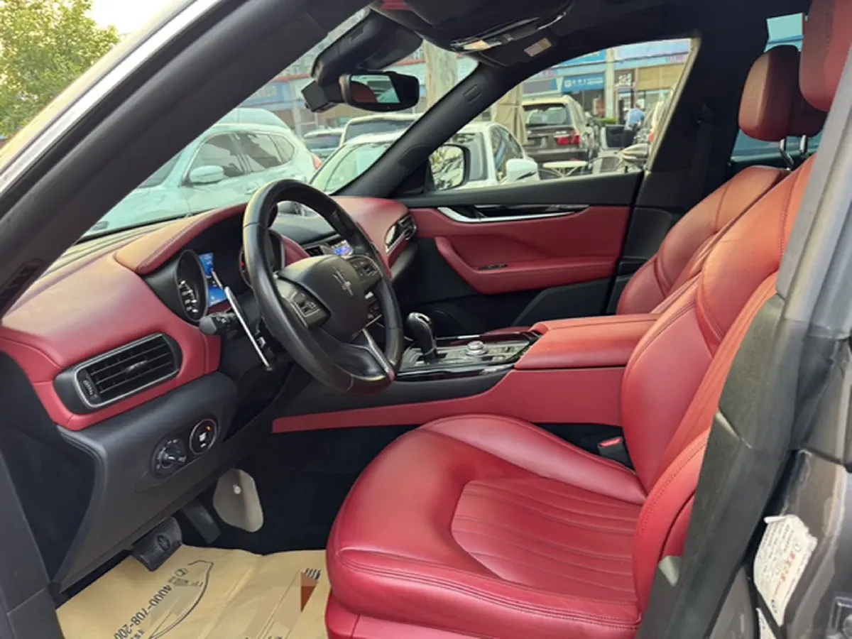 2018 Jaguar XJ 3.0T 340HP V6 8AT,autocango,china used car exporter,china ev exporter,chinese used car exporter,chinese used ev exporter