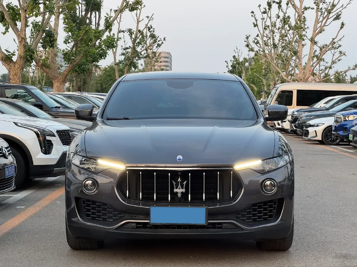 2018 Jaguar XJ 3.0T 340HP V6 8AT,autocango,china used car exporter,china ev exporter,chinese used car exporter,chinese used ev exporter