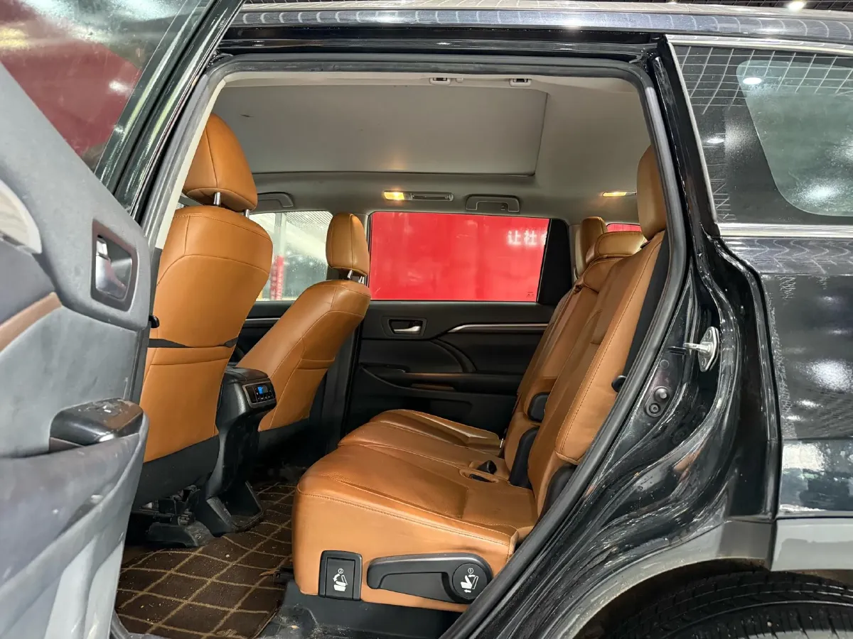 2019 HanTeng V7 1.5T 156HP L4 6AT,autocango,china used car exporter,china ev exporter,chinese used car exporter,chinese used ev exporter