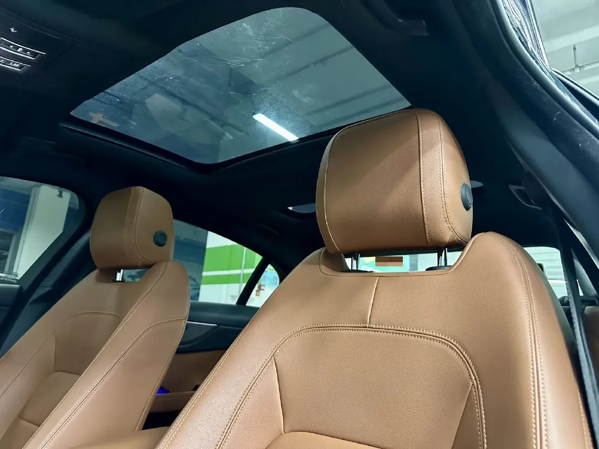 2021 Jaguar XEL 2.0T 250HP L4 8AT,autocango,china used car exporter,china ev exporter,chinese used car exporter,chinese used ev exporter