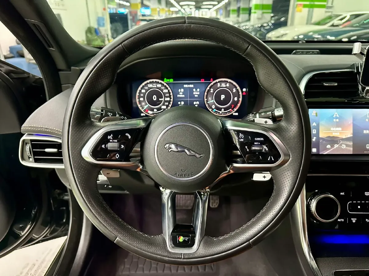 2021 Jaguar XEL 2.0T 250HP L4 8AT,autocango,china used car exporter,china ev exporter,chinese used car exporter,chinese used ev exporter