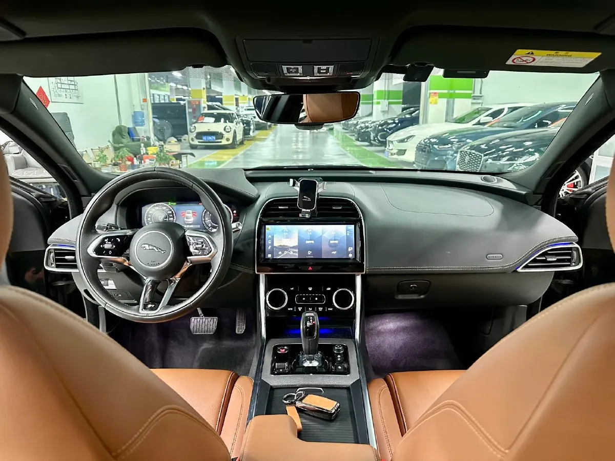 2021 Jaguar XEL 2.0T 250HP L4 8AT,autocango,china used car exporter,china ev exporter,chinese used car exporter,chinese used ev exporter