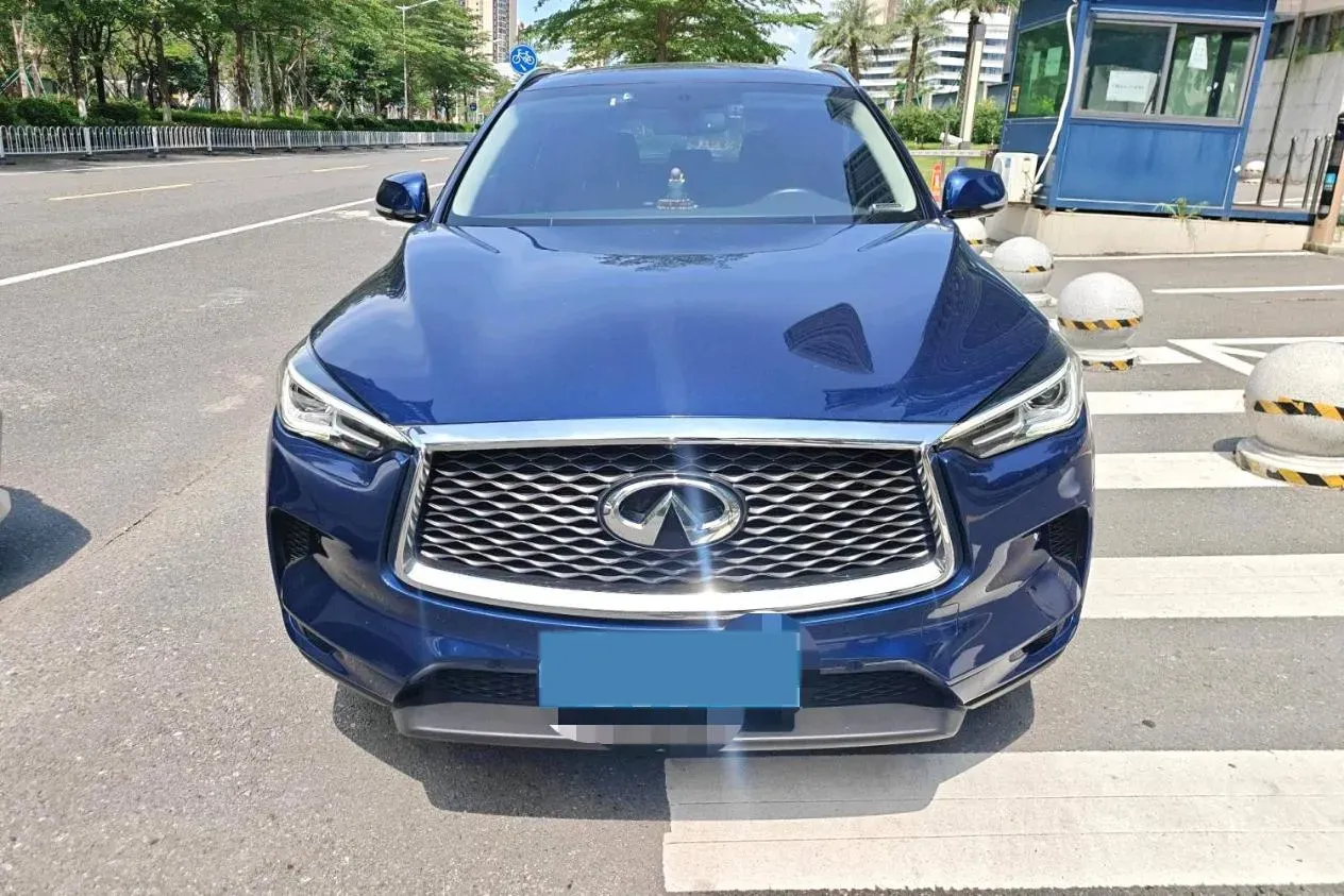 2020 Infiniti QX50 2.0T 261HP L4 CVT,autocango,china used car exporter,china ev exporter,chinese used car exporter,chinese used ev exporter
