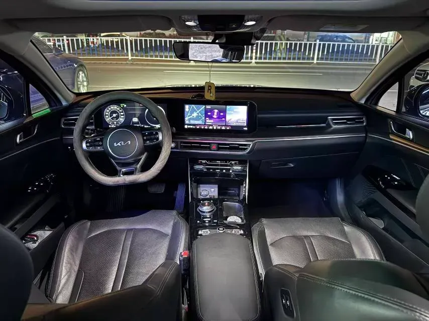 2021 Kia K5 2.0T 240HP L4 8AT,autocango,china used car exporter,china ev exporter,chinese used car exporter,chinese used ev exporter