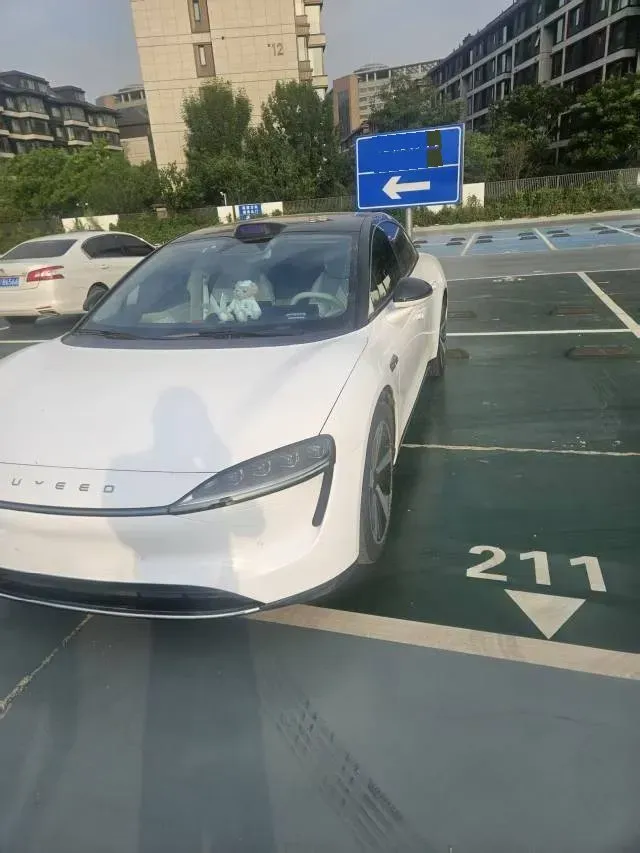 2024 Luxeed S7 BEV 82KWH,autocango,china used car exporter,china ev exporter,chinese used car exporter,chinese used ev exporter
