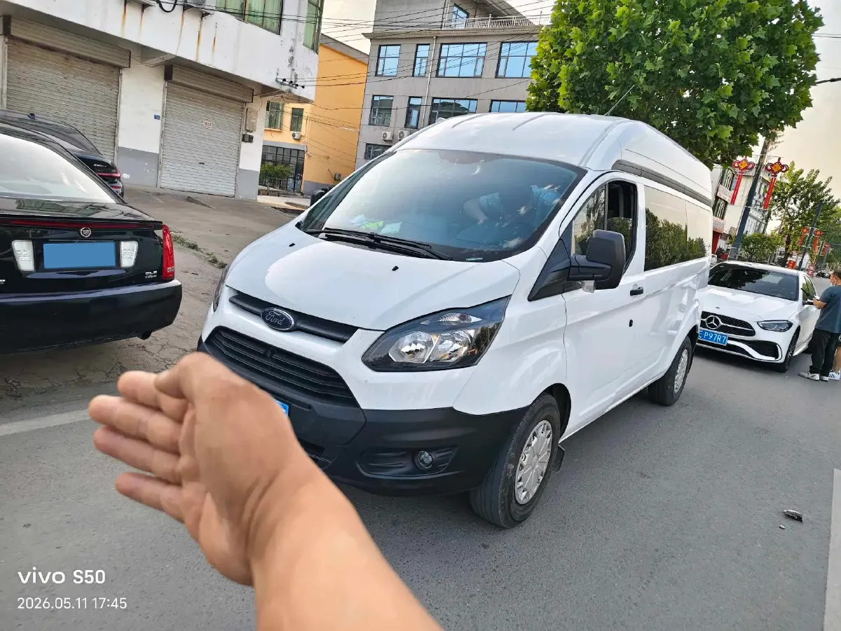 2019 Ford Transit 2.0T 202HP L4 6AT,autocango,china used car exporter,china ev exporter,chinese used car exporter,chinese used ev exporter