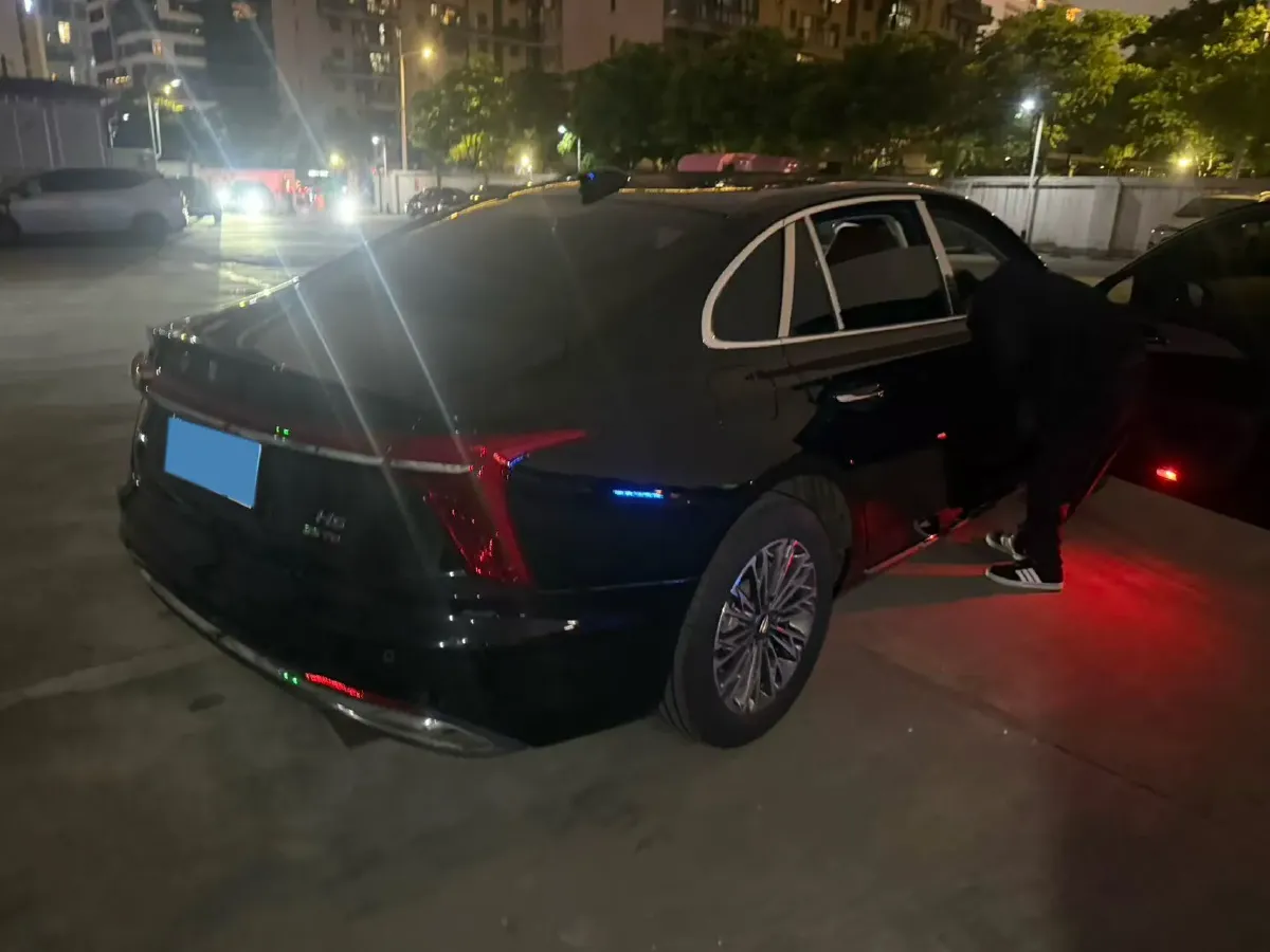 2024 HongQi H5 1.5T 169HP L4 7DCT,autocango,china used car exporter,china ev exporter,chinese used car exporter,chinese used ev exporter