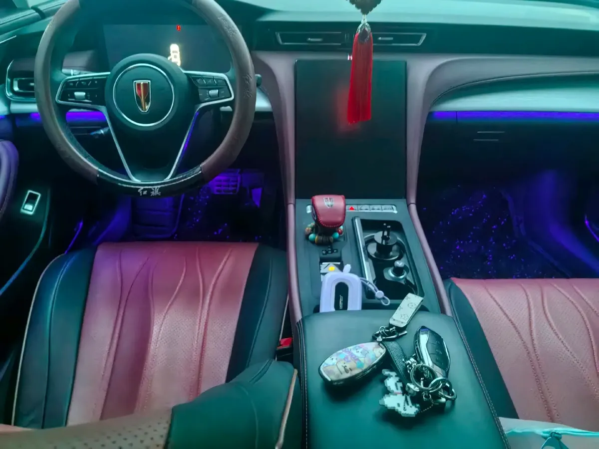 2025 HongQi H5 1.5T 169HP L4 1DHT Hybrid,autocango,china used car exporter,china ev exporter,chinese used car exporter,chinese used ev exporter