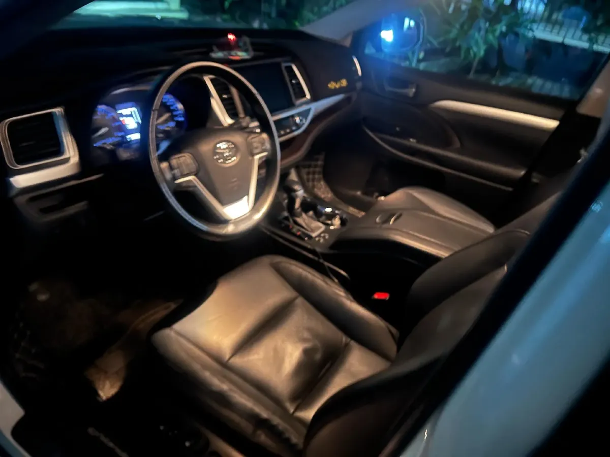 2019 Lincoln MKC 2.0T 203HP L4 6AT,autocango,china used car exporter,china ev exporter,chinese used car exporter,chinese used ev exporter