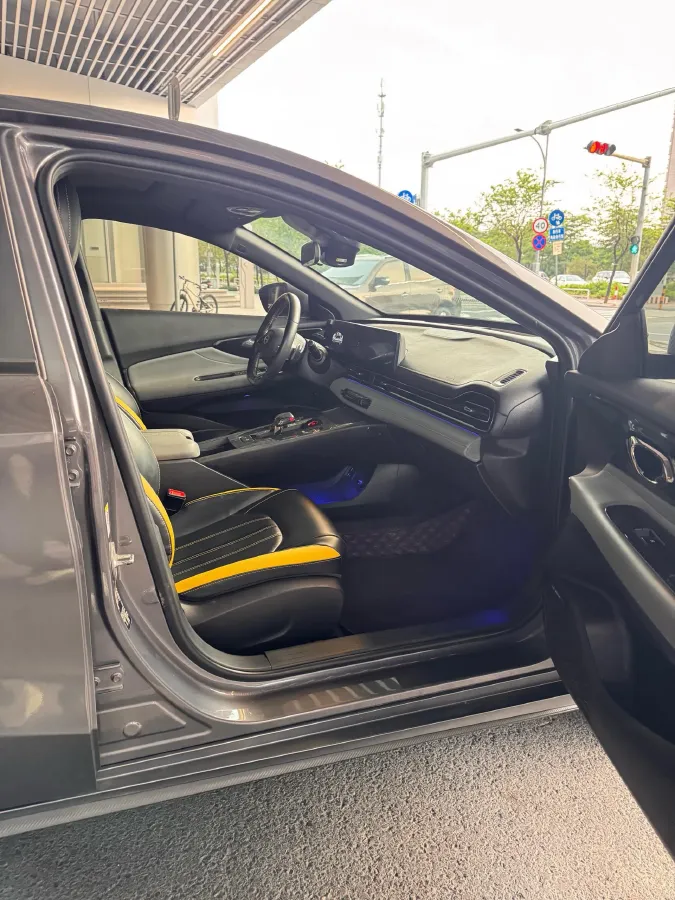 2021 GAC Trumpchi Empow 1.5T 177HP L4 7DCT,autocango,china used car exporter,china ev exporter,chinese used car exporter,chinese used ev exporter