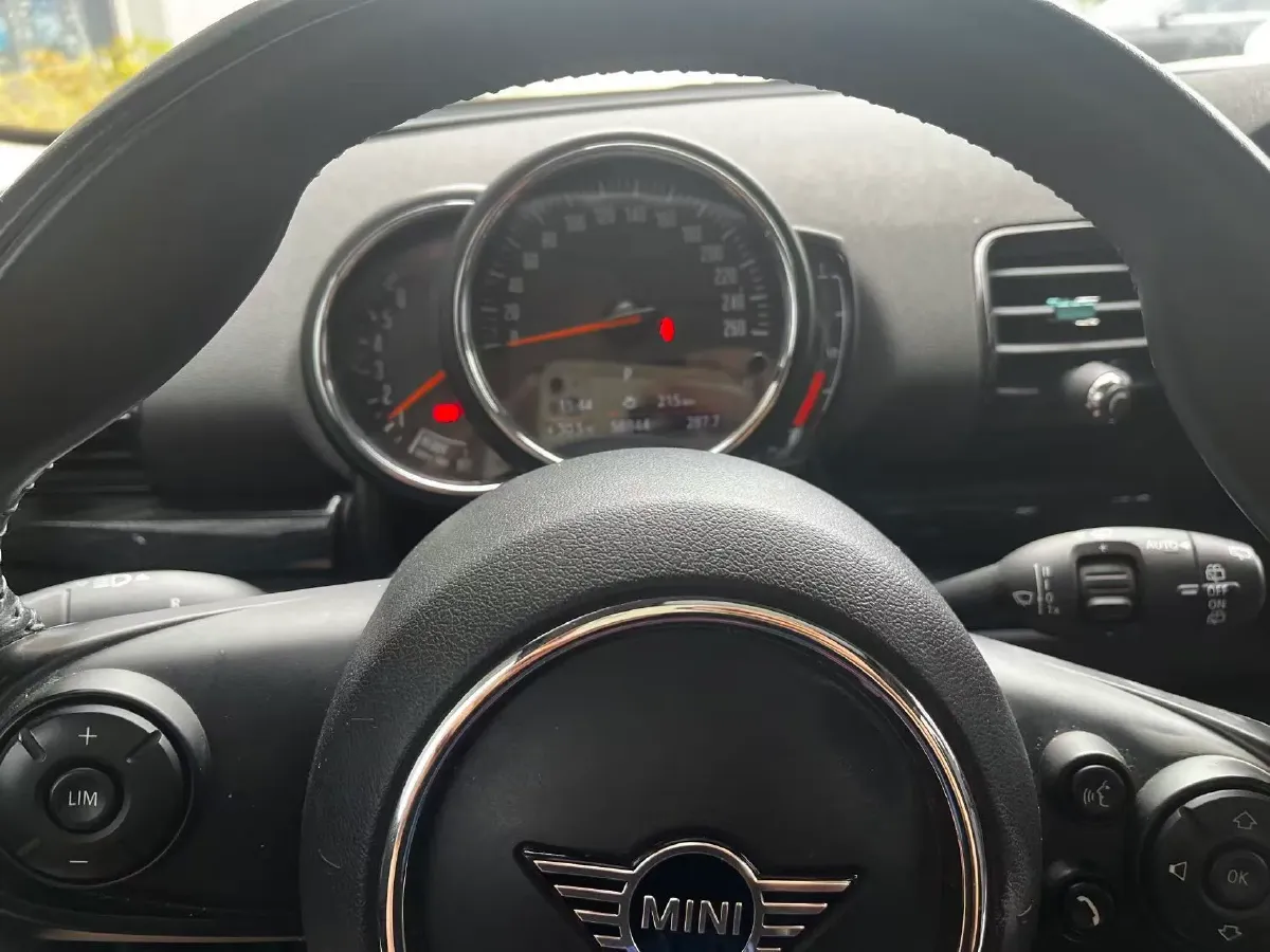 2019 MINI CLUBMAN 1.5T 102HP L3 7DCT,autocango,china used car exporter,china ev exporter,chinese used car exporter,chinese used ev exporter