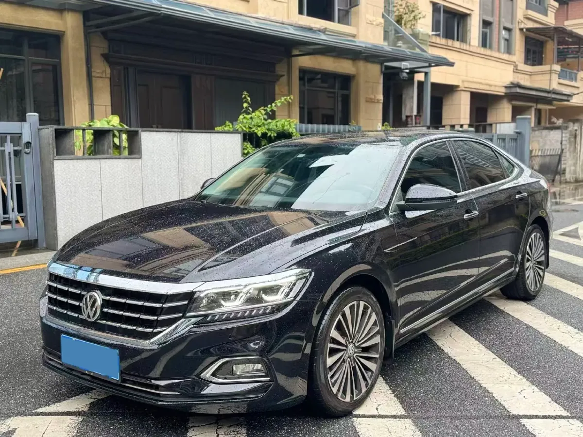2019 Volvo V40 1.5T 152HP L4 6AT,autocango,china used car exporter,china ev exporter,chinese used car exporter,chinese used ev exporter
