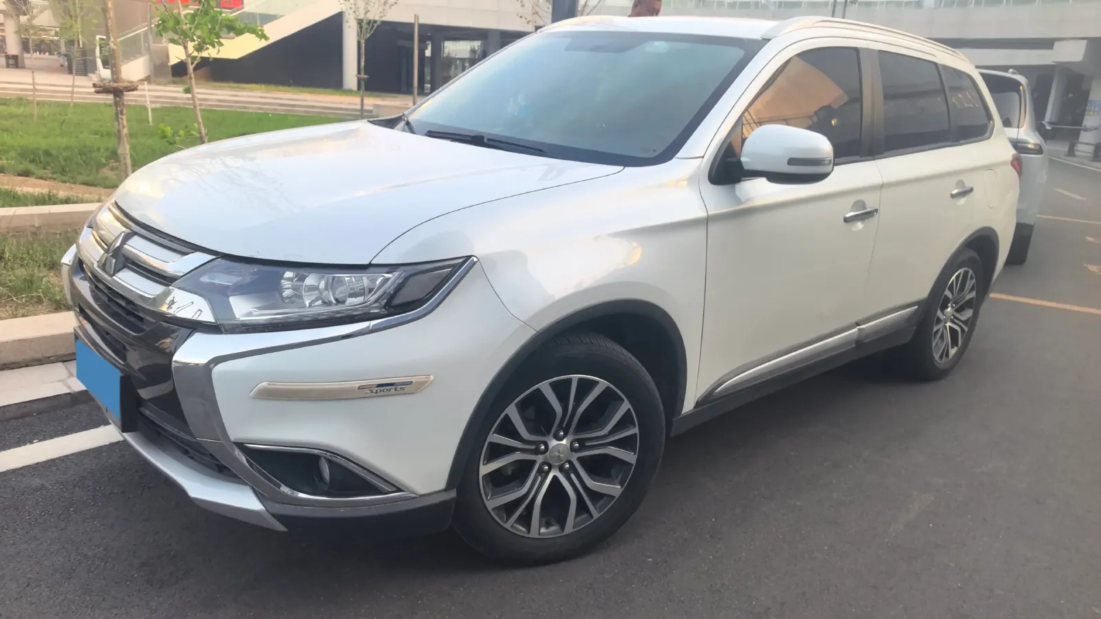 2018 Mitsubishi Outlander 2.0L 166HP L4 CVT,autocango,china used car exporter,china ev exporter,chinese used car exporter,chinese used ev exporter