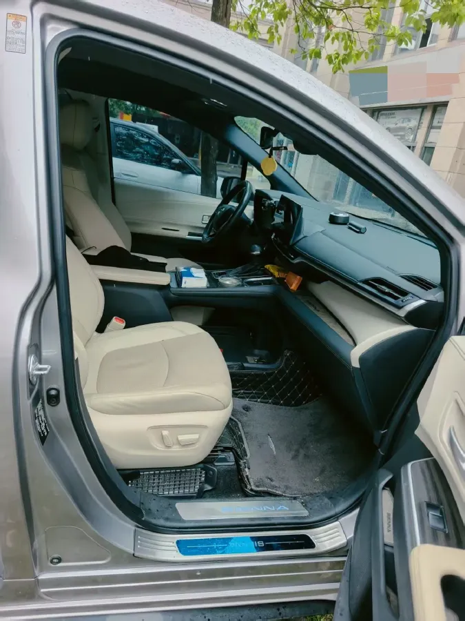 2021 Toyota Sienna 2.5L 192HP L4 E-CVT Hybrid,autocango,china used car exporter,china ev exporter,chinese used car exporter,chinese used ev exporter