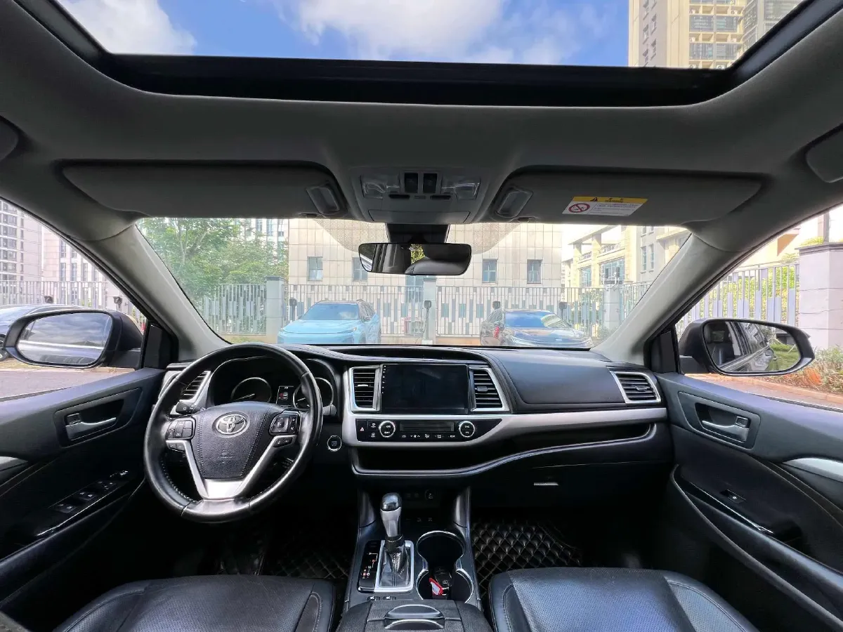 2019 HanTeng V7 1.5T 156HP L4 6AT,autocango,china used car exporter,china ev exporter,chinese used car exporter,chinese used ev exporter