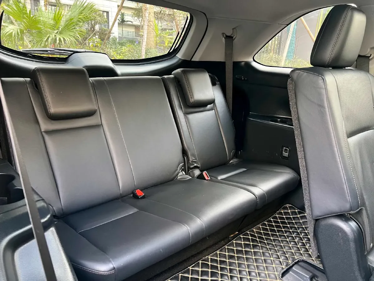 2019 HanTeng V7 1.5T 156HP L4 6AT,autocango,china used car exporter,china ev exporter,chinese used car exporter,chinese used ev exporter