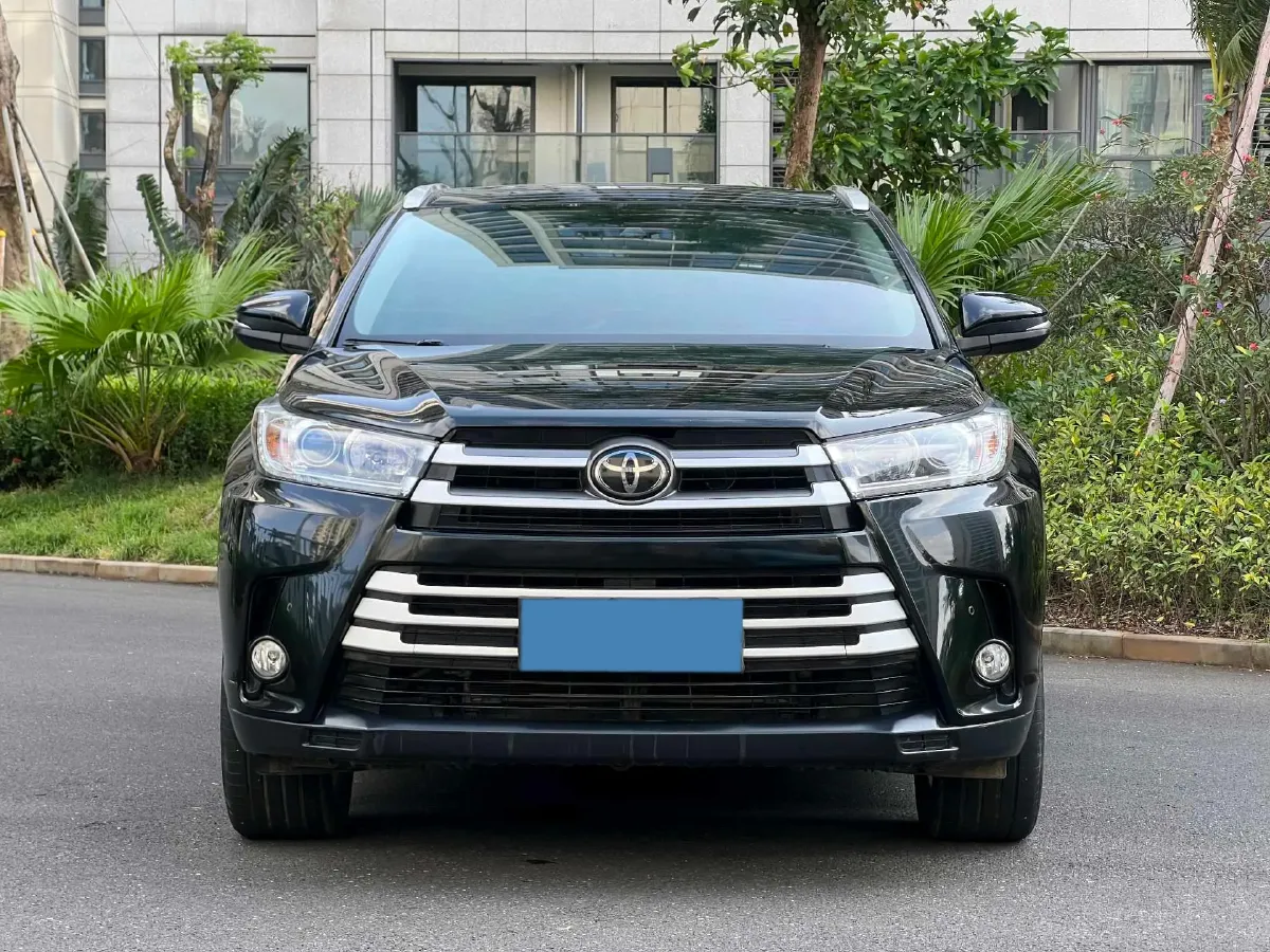 2019 HanTeng V7 1.5T 156HP L4 6AT,autocango,china used car exporter,china ev exporter,chinese used car exporter,chinese used ev exporter
