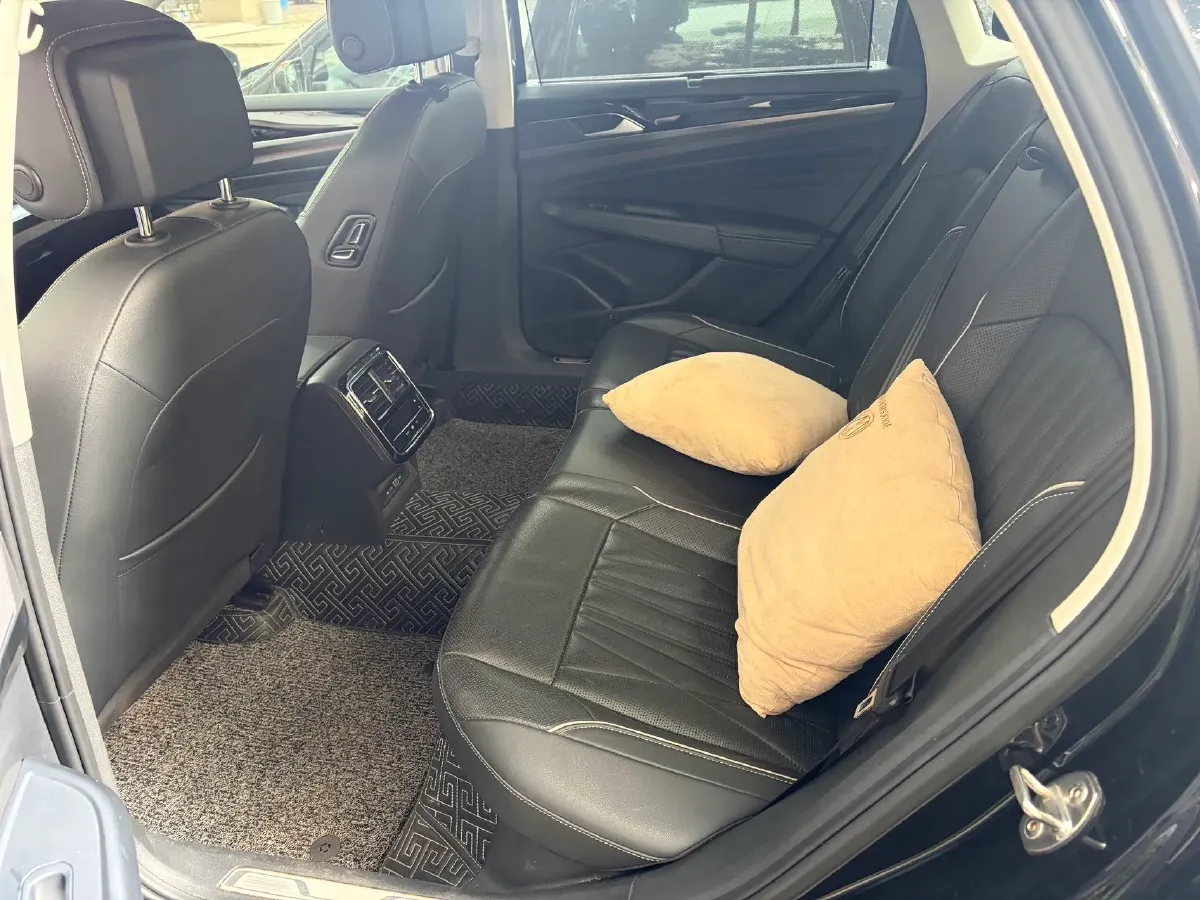 2022 Xpeng P7 BEV 60.2KWH,autocango,china used car exporter,china ev exporter,chinese used car exporter,chinese used ev exporter