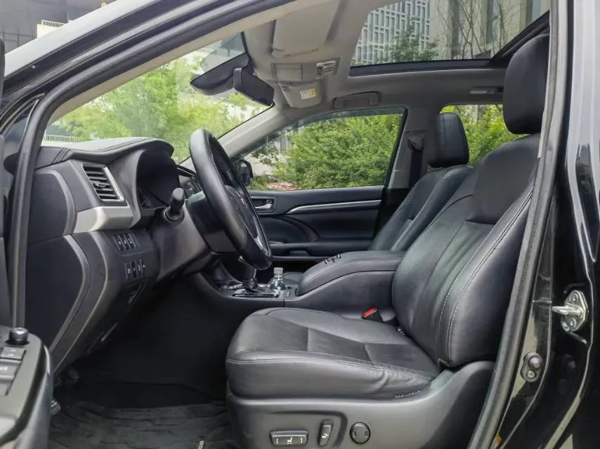 2018 Toyota Highlander 2.0T 220HP L4 6AT,autocango,china used car exporter,china ev exporter,chinese used car exporter,chinese used ev exporter
