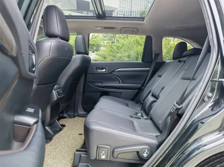 2018 Toyota Highlander 2.0T 220HP L4 6AT,autocango,china used car exporter,china ev exporter,chinese used car exporter,chinese used ev exporter