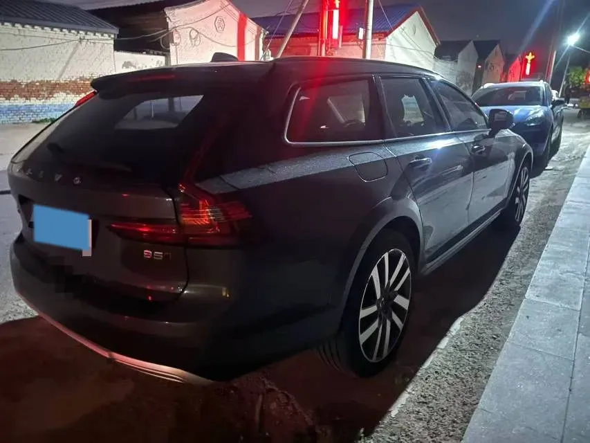 2022 Volvo V90 2.0T 250HP L4 8AT,autocango,china used car exporter,china ev exporter,chinese used car exporter,chinese used ev exporter
