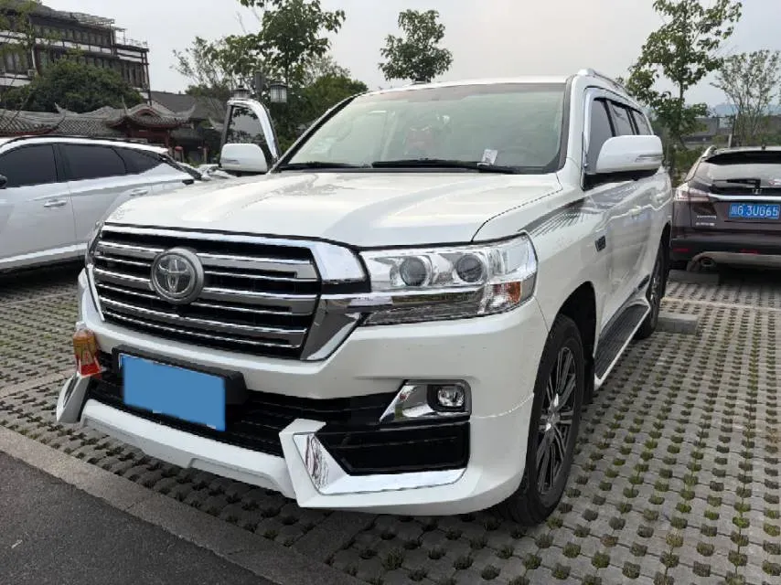 2019 Chevrolet Trax 1.0T 125HP L3 6AT,autocango,china used car exporter,china ev exporter,chinese used car exporter,chinese used ev exporter