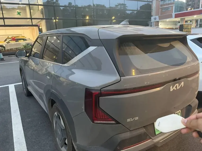 2024 Kia EV5 BEV 64.2KWH,autocango,china used car exporter,china ev exporter,chinese used car exporter,chinese used ev exporter