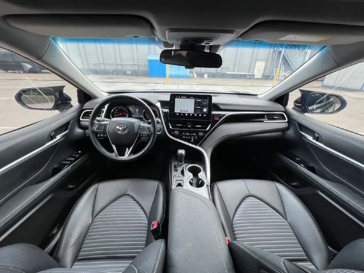 2023 Toyota Camry 2.0L 177HP L4 CVT,autocango,china used car exporter,china ev exporter,chinese used car exporter,chinese used ev exporter