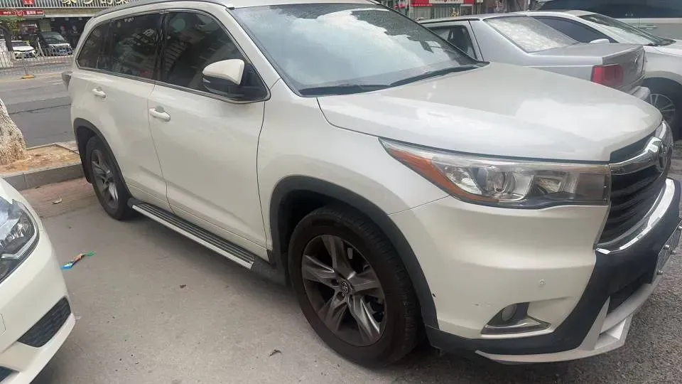 2017 Toyota Highlander 2.0T 220HP L4 6AT,autocango,china used car exporter,china ev exporter,chinese used car exporter,chinese used ev exporter