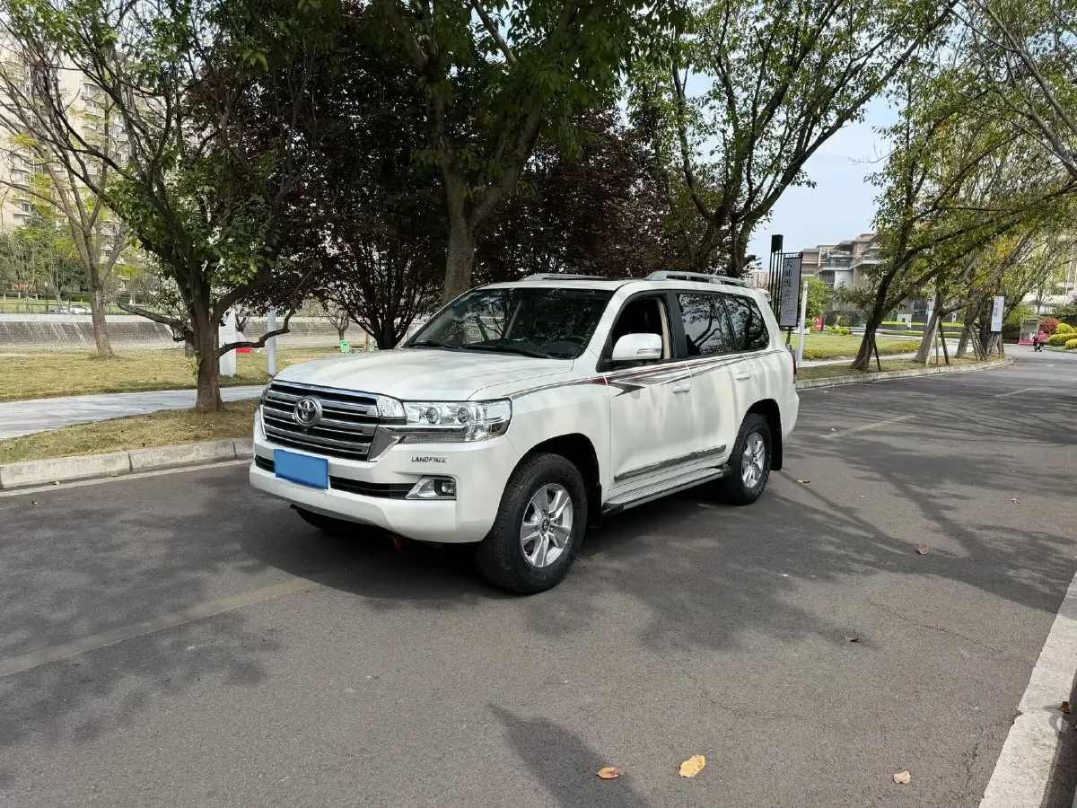 2015 Toyota Land Cruiser 4.0L 275HP V6 5AT,autocango,china used car exporter,china ev exporter,chinese used car exporter,chinese used ev exporter