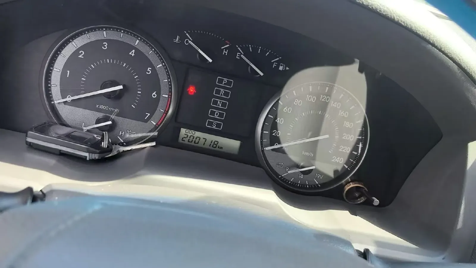 2015 Toyota Land Cruiser 4.0L 275HP V6 5AT,autocango,china used car exporter,china ev exporter,chinese used car exporter,chinese used ev exporter