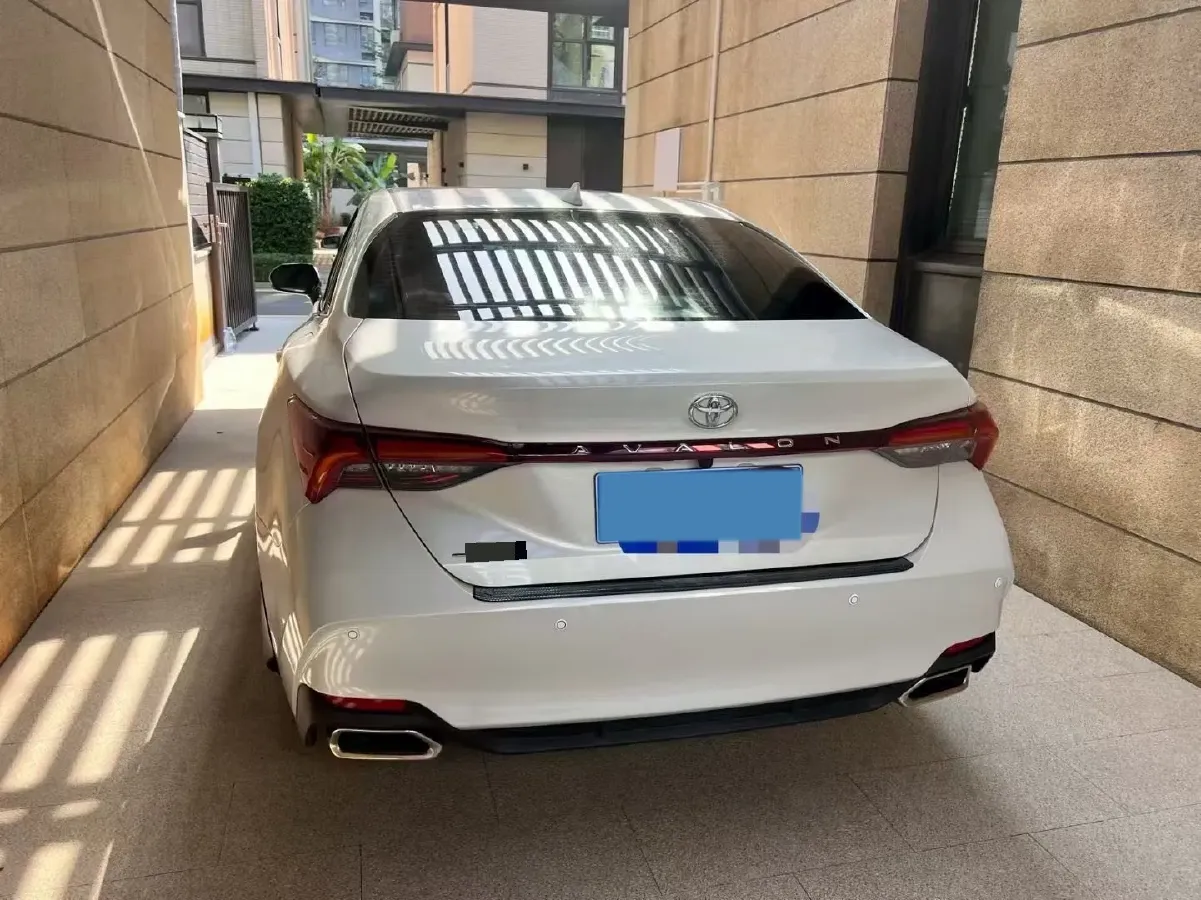 2023 Toyota Avalon 2.0L 177HP L4 CVT,autocango,china used car exporter,china ev exporter,chinese used car exporter,chinese used ev exporter