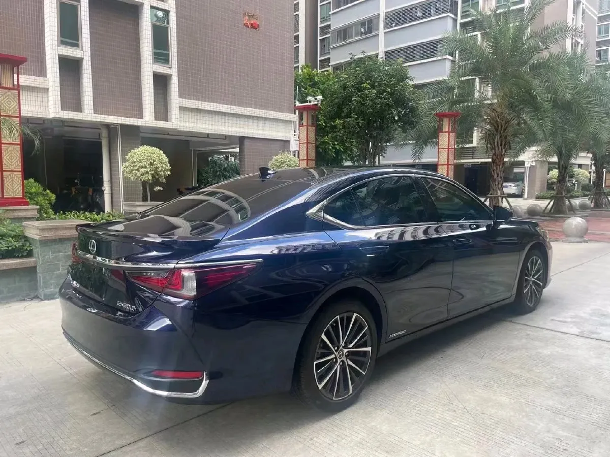 2021 Lexus ES 2.5L 178HP L4 E-CVT Hybrid,autocango,china used car exporter,china ev exporter,chinese used car exporter,chinese used ev exporter