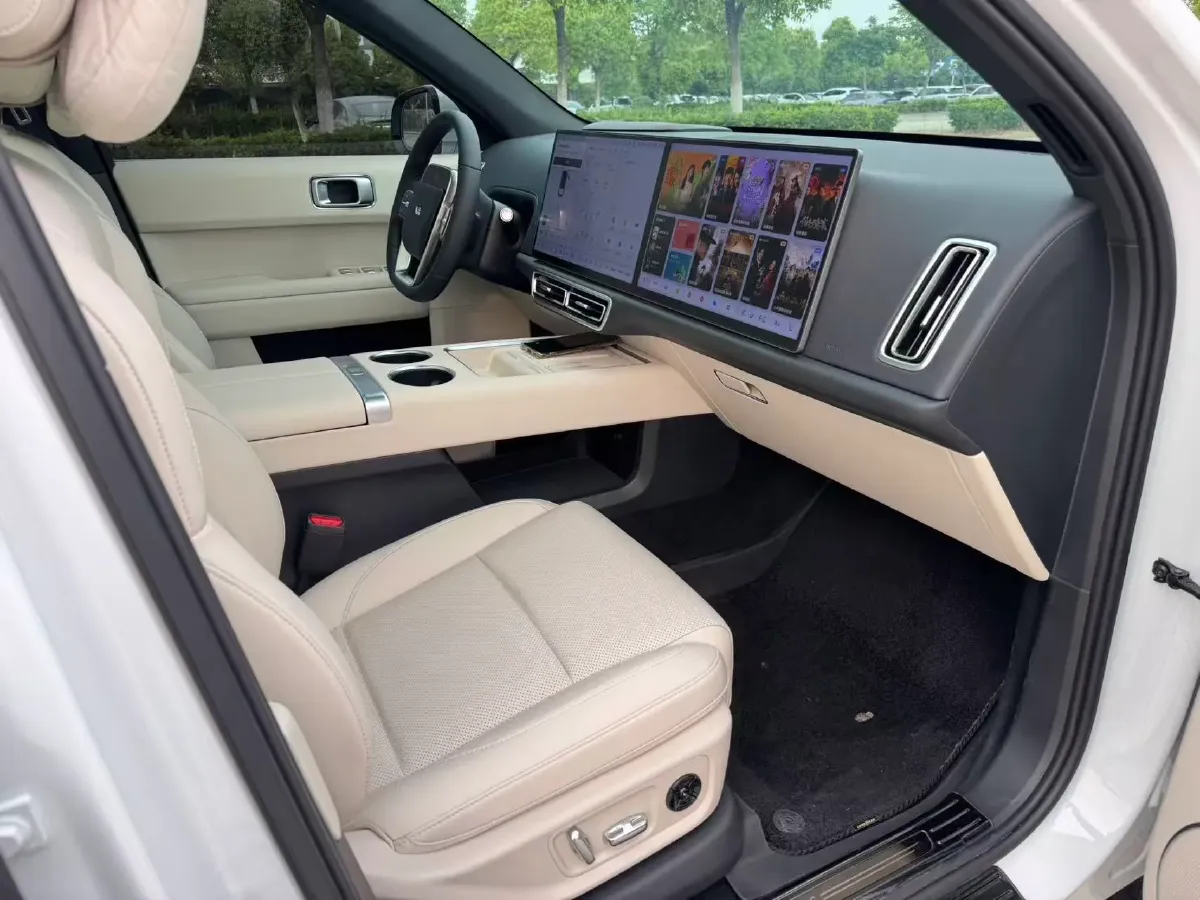 2024 Li L6 Range Extended 154HP L4 REEV 36.8KWH,autocango,china used car exporter,china ev exporter,chinese used car exporter,chinese used ev exporter