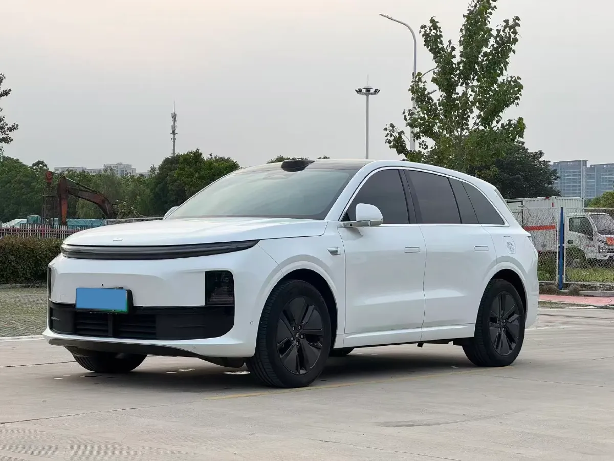 2024 Li L6 Range Extended 154HP L4 REEV 36.8KWH,autocango,china used car exporter,china ev exporter,chinese used car exporter,chinese used ev exporter