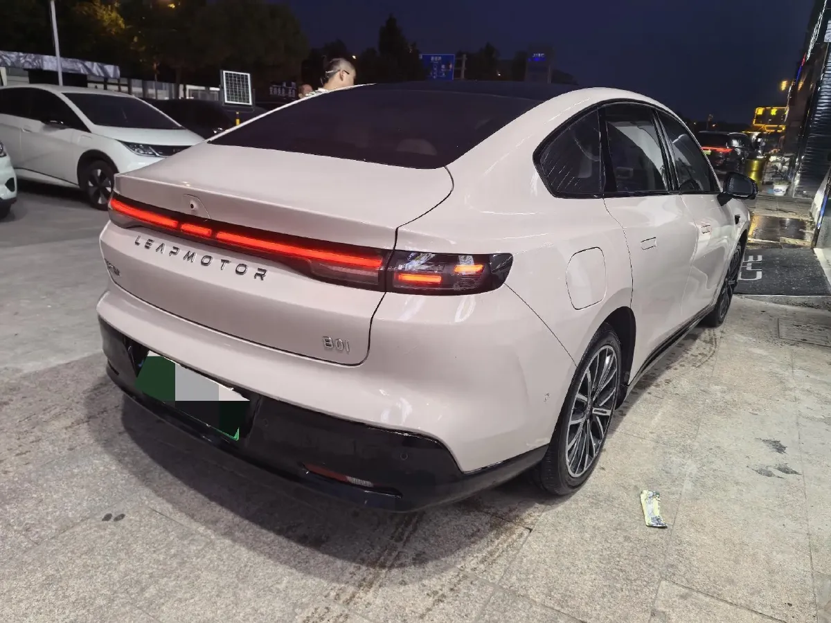 2025 Leapmotor B01 BEV,autocango,china used car exporter,china ev exporter,chinese used car exporter,chinese used ev exporter