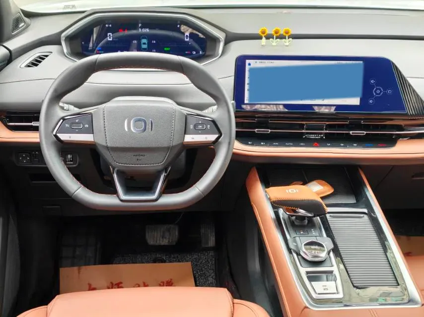 2023 Venucia VX6 BEV 62KWH,autocango,china used car exporter,china ev exporter,chinese used car exporter,chinese used ev exporter