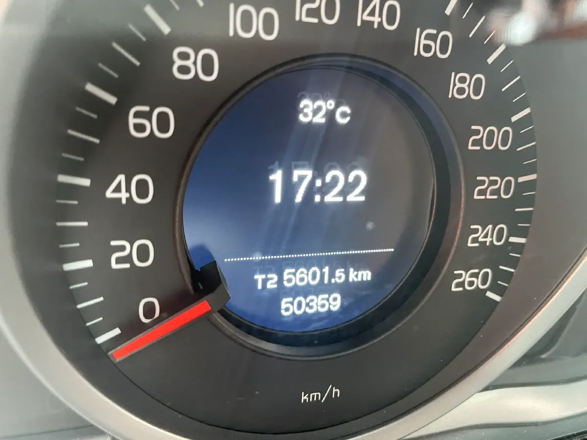 2019 Volvo S60 2.0T 245HP L4 8AT,autocango,china used car exporter,china ev exporter,chinese used car exporter,chinese used ev exporter
