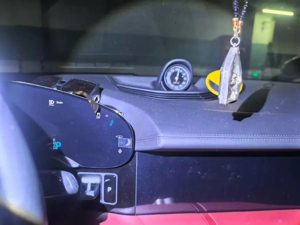 2020 Porsche Taycan 2AT BEV 79.2KWH,autocango,china used car exporter,china ev exporter,chinese used car exporter,chinese used ev exporter