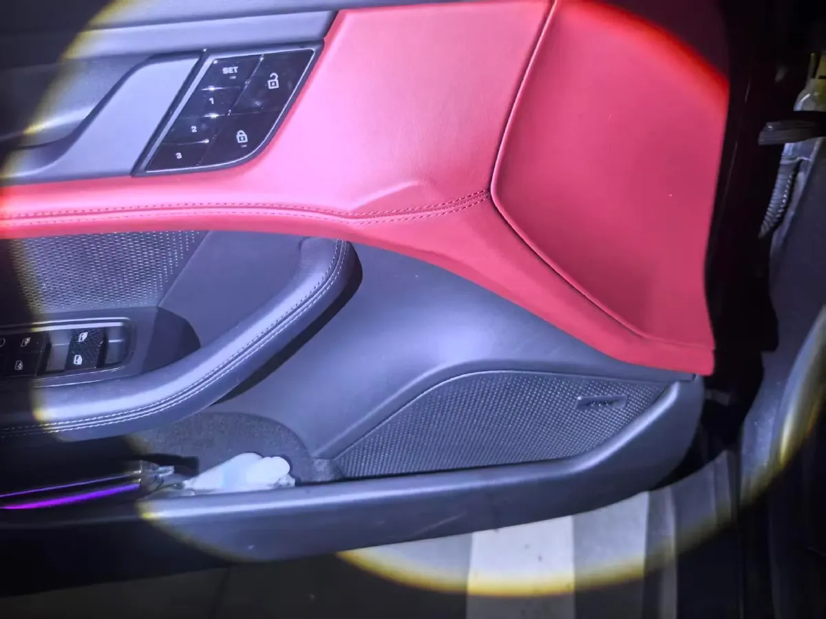 2020 Porsche Taycan 2AT BEV 79.2KWH,autocango,china used car exporter,china ev exporter,chinese used car exporter,chinese used ev exporter
