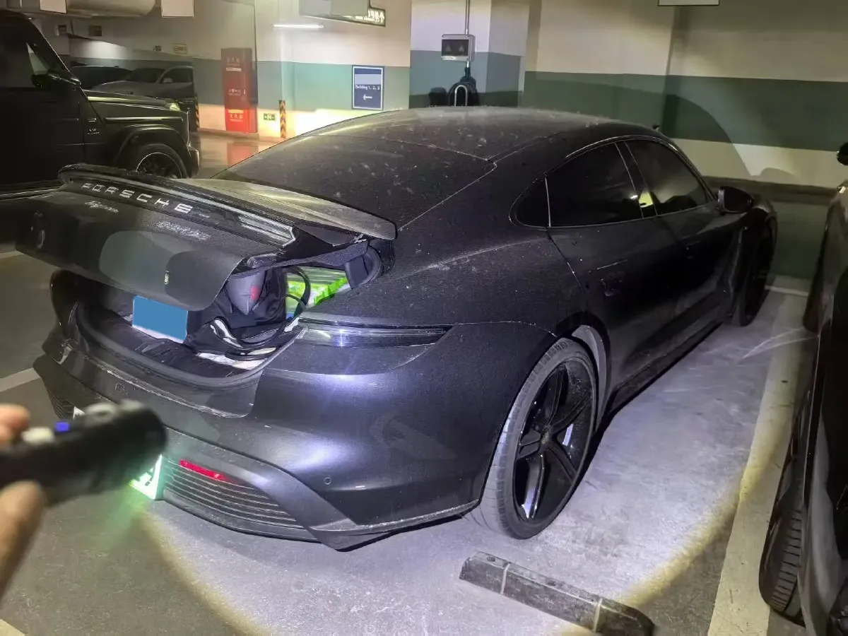2020 Porsche Taycan 2AT BEV 79.2KWH,autocango,china used car exporter,china ev exporter,chinese used car exporter,chinese used ev exporter