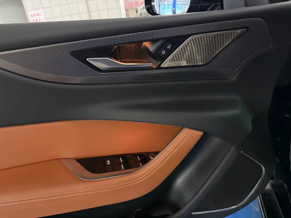 2023 Jaguar XEL 2.0T 250HP L4 8AT,autocango,china used car exporter,china ev exporter,chinese used car exporter,chinese used ev exporter