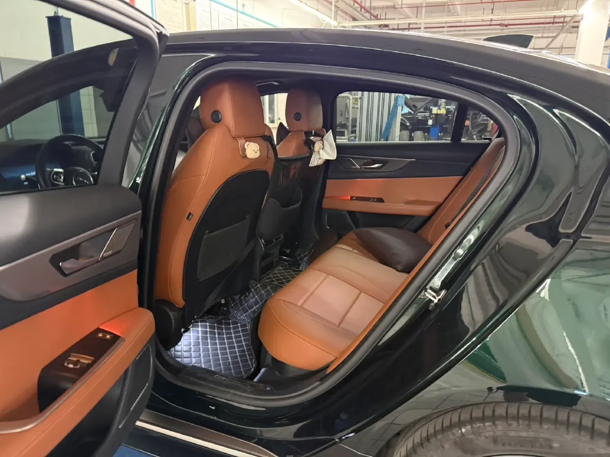 2023 Jaguar XEL 2.0T 250HP L4 8AT,autocango,china used car exporter,china ev exporter,chinese used car exporter,chinese used ev exporter