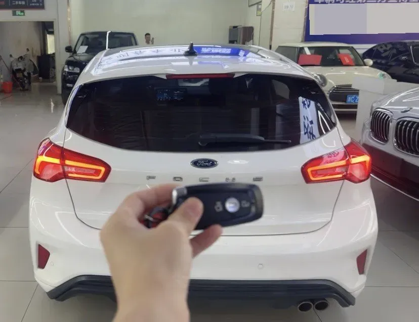 2021 Ford Focus 1.5T 174HP L3 8AT,autocango,china used car exporter,china ev exporter,chinese used car exporter,chinese used ev exporter