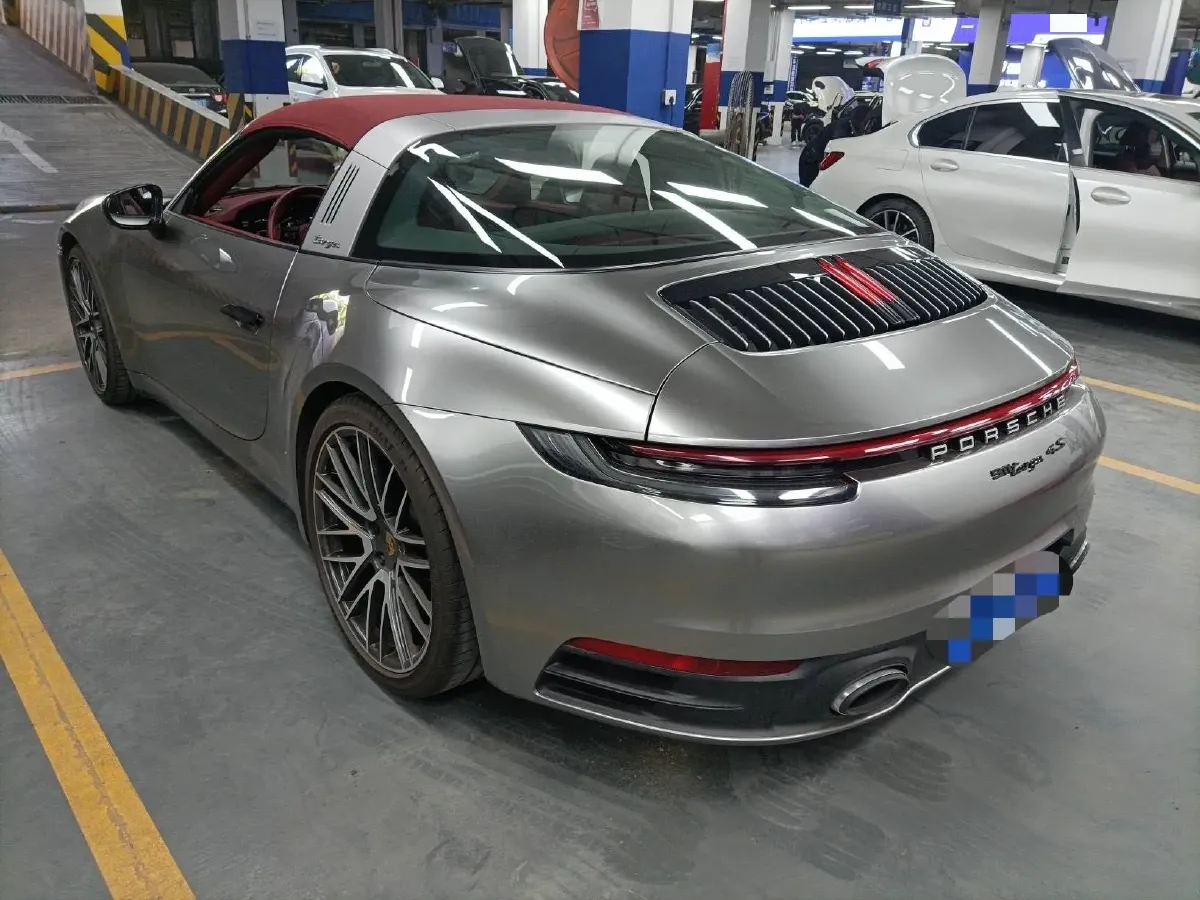 2022 Porsche 911 3.0T 385HP H6 8DCT,autocango,china used car exporter,china ev exporter,chinese used car exporter,chinese used ev exporter