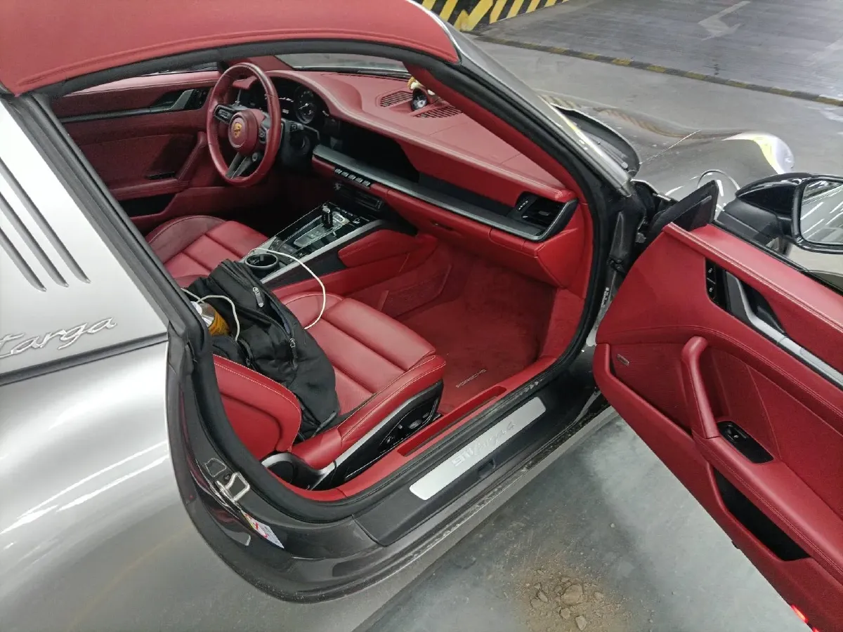 2022 Porsche 911 3.0T 385HP H6 8DCT,autocango,china used car exporter,china ev exporter,chinese used car exporter,chinese used ev exporter