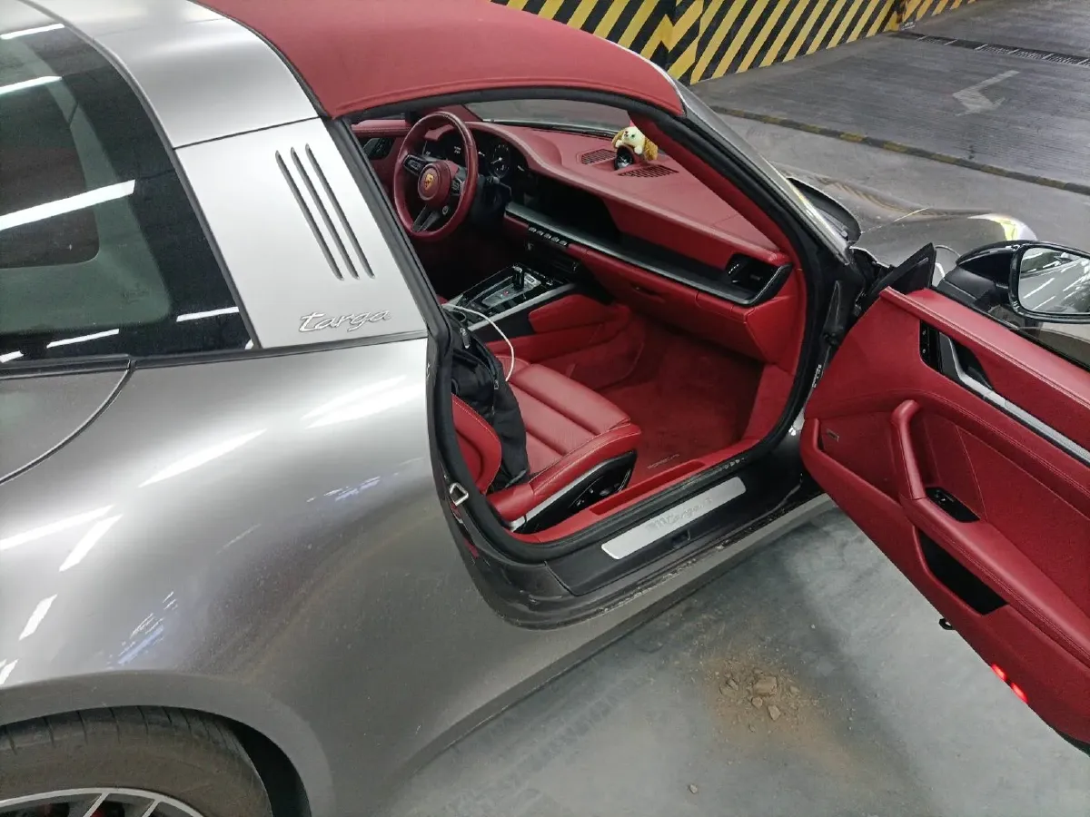 2022 Porsche 911 3.0T 385HP H6 8DCT,autocango,china used car exporter,china ev exporter,chinese used car exporter,chinese used ev exporter