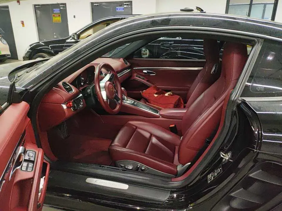 2018 Porsche 718 2.0T 250HP H4 7DCT,autocango,china used car exporter,china ev exporter,chinese used car exporter,chinese used ev exporter
