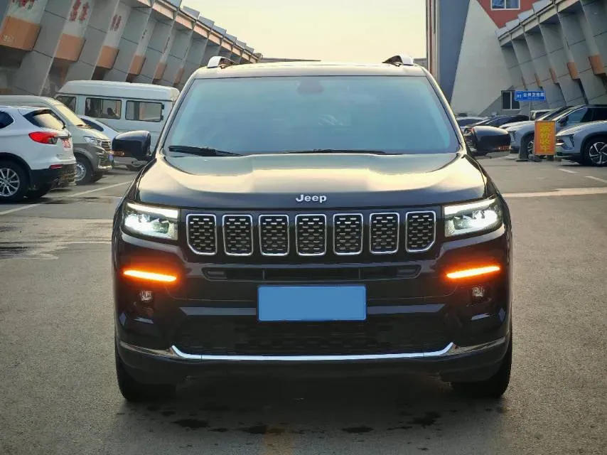 2021 Lincoln Corsair 2.0T 245HP L4 8AT,autocango,china used car exporter,china ev exporter,chinese used car exporter,chinese used ev exporter